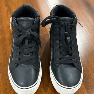 Steve Madden Black High-Top Sneakers